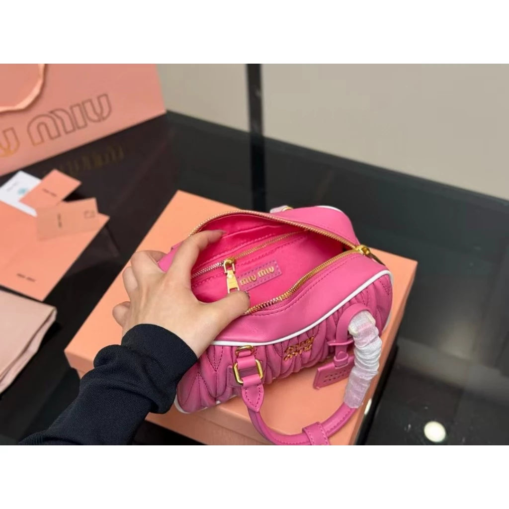 Miu Miu cartera/crosbody