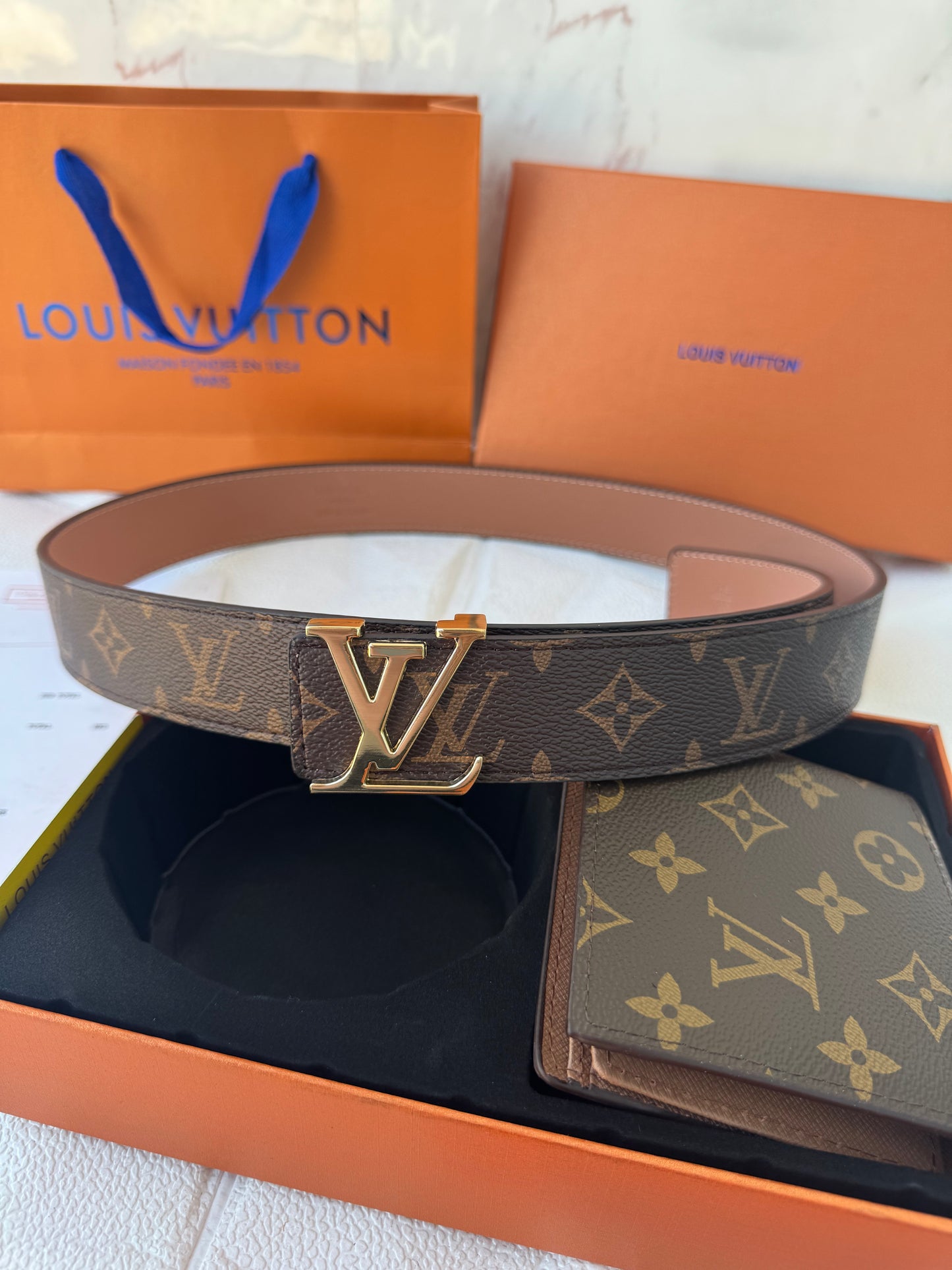 Combo LV (Cinturon+billetera)