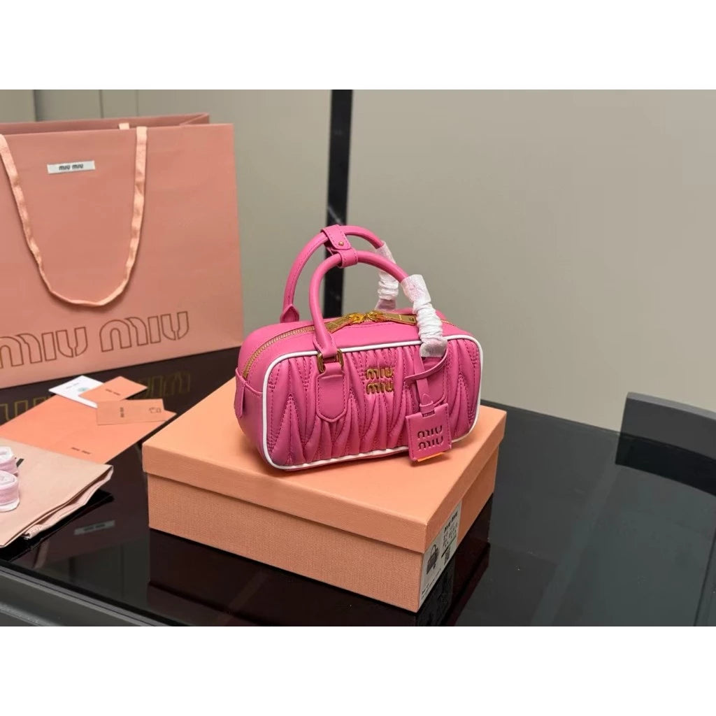 Miu Miu cartera/crosbody