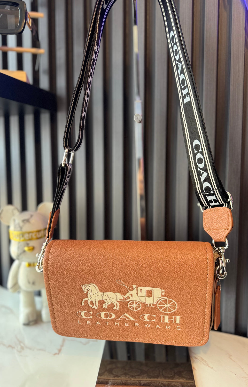 Crossbody coach