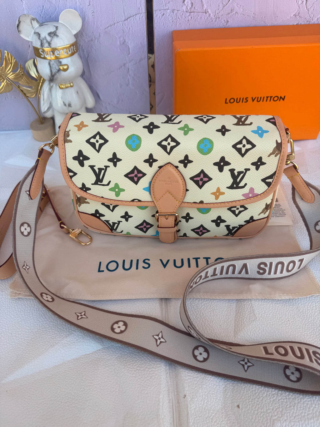 Cartera LV
