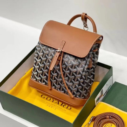 Goyard677