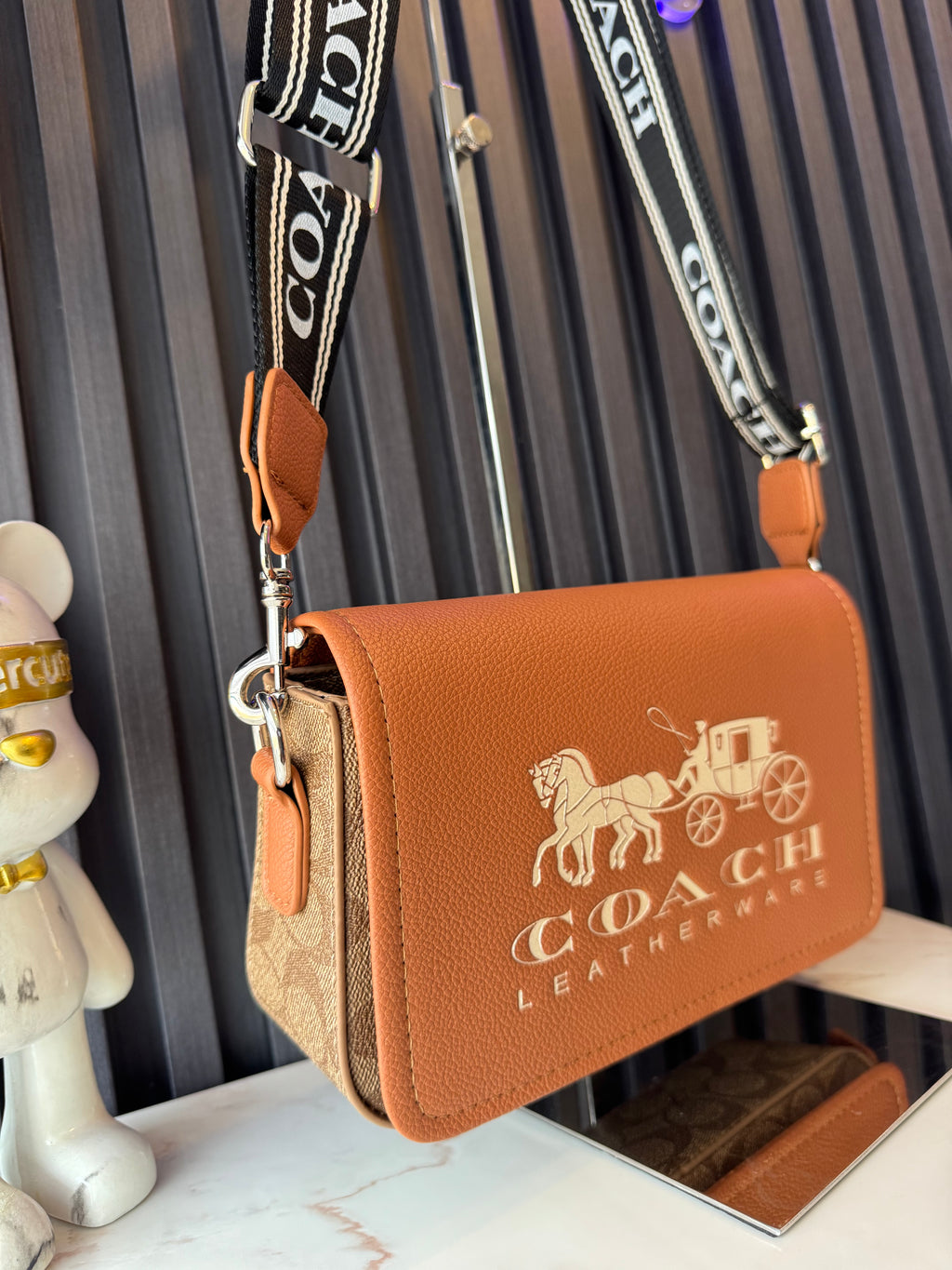 Crossbody coach