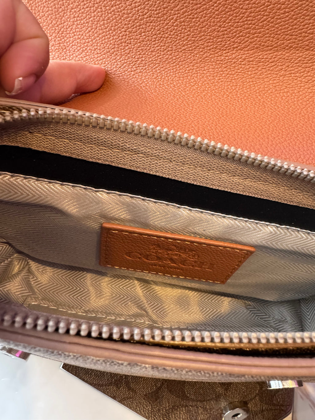 Crossbody coach