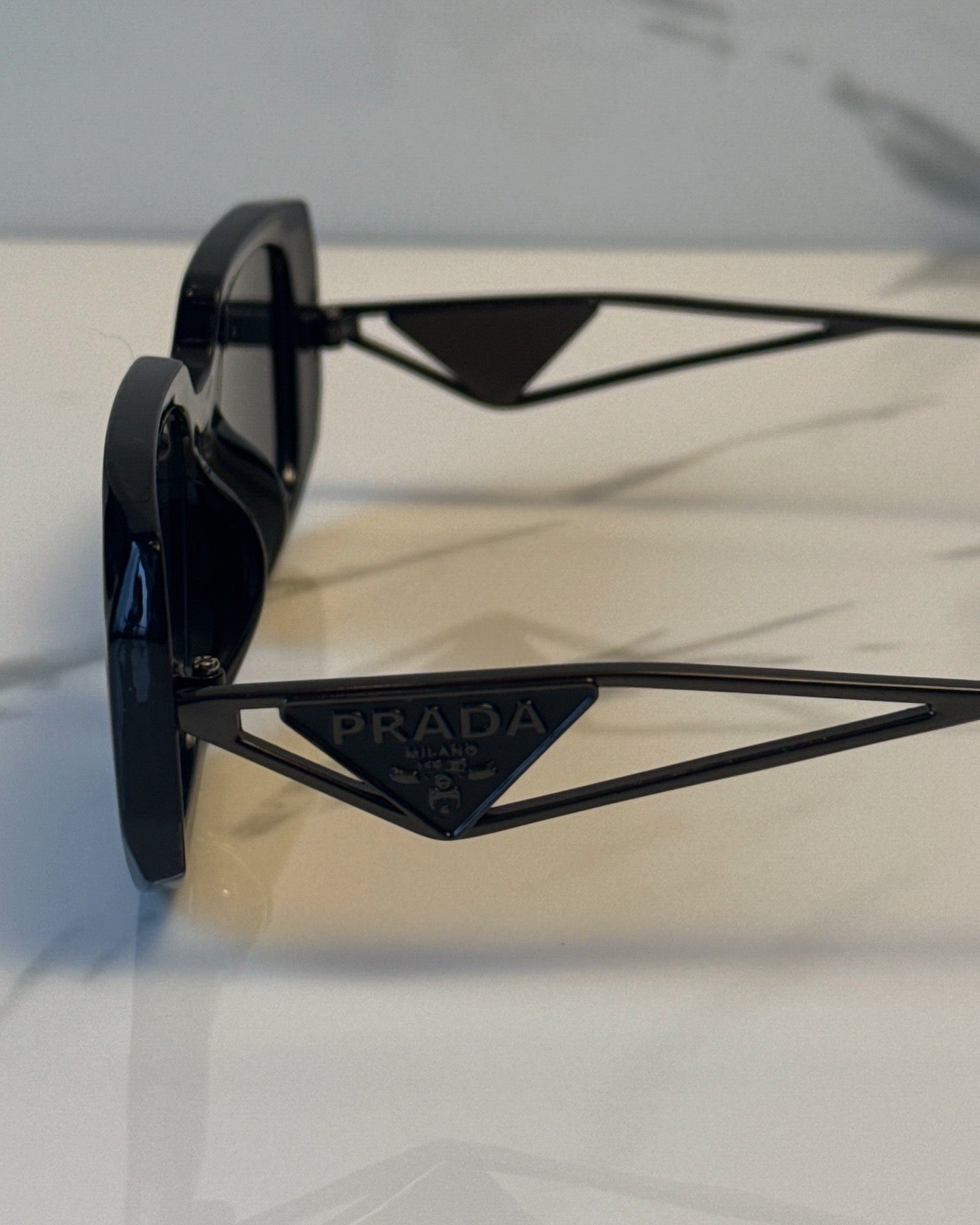 Lentes de Sol Estilo Prada