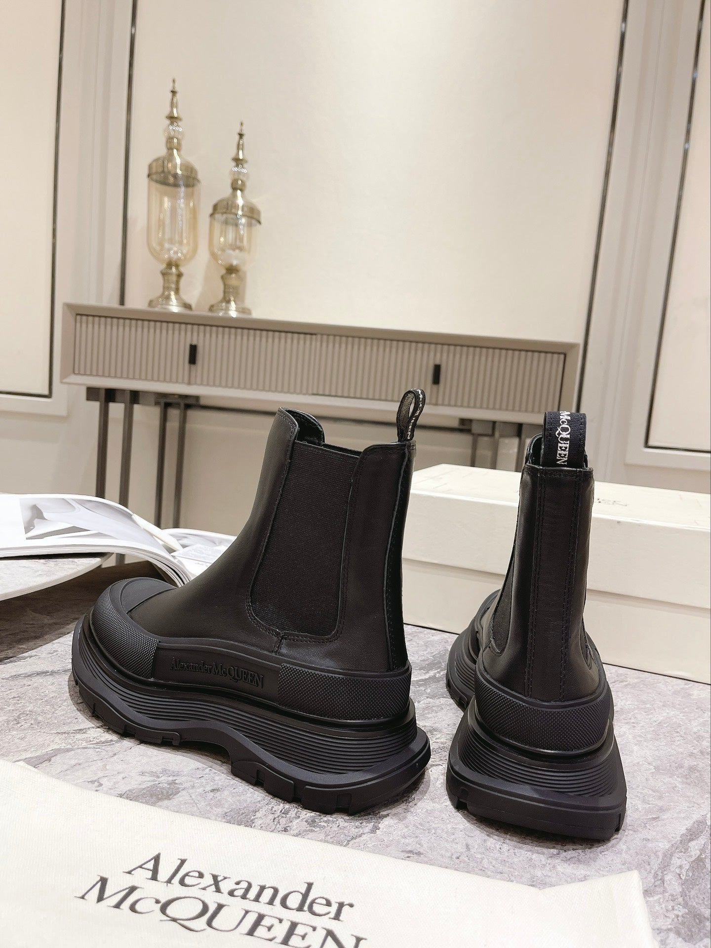 Alexander Mcqueen