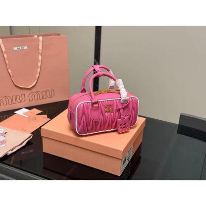 Miu Miu cartera/crosbody